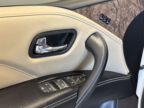 Certified 2022 INFINITI QX80 Premium Select w/ Cargo Package image 12