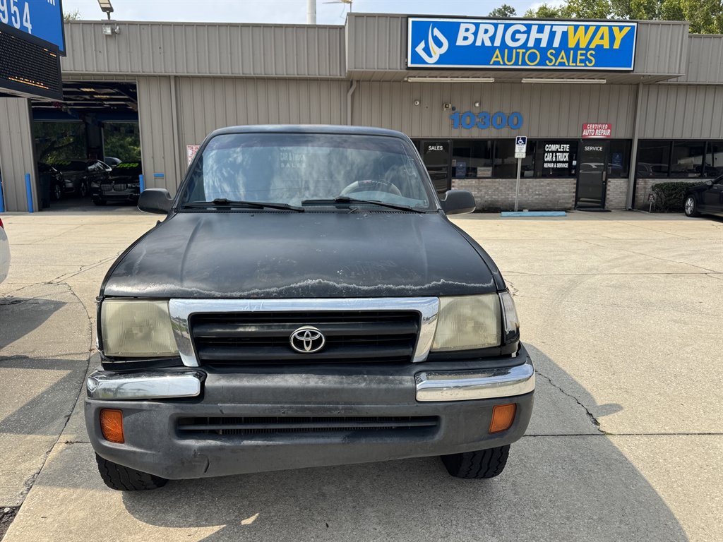 Used 2000 Toyota Tacoma PreRunner RWD image 4