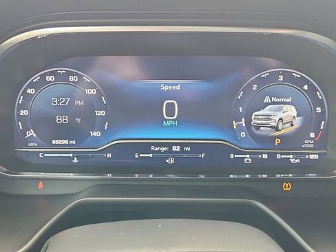 Used 2023 Chevrolet Tahoe LT w/ LT Signature Plus Package RWD image 12