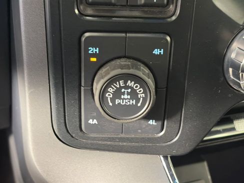 Used 2024 Ford F150 Lariat w/ FX4 Off-Road Package AWD/4WD image 23