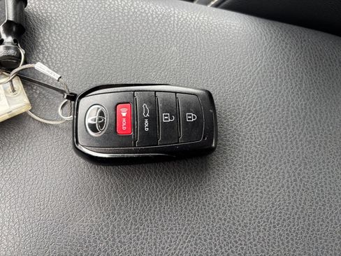 Used 2026 Toyota Camry SE FWD image 21