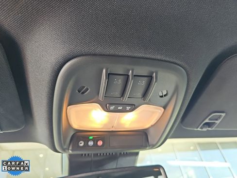 Used 2025 GMC Canyon Denali AWD/4WD image 24