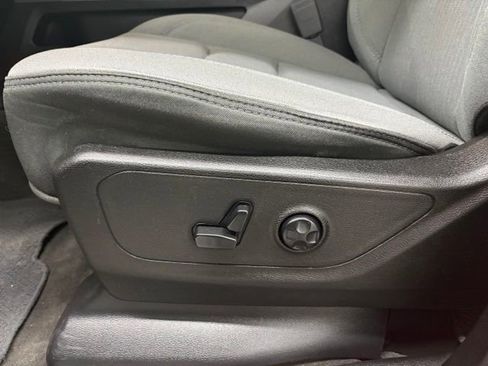 Used 2019 RAM 1500 Big Horn AWD/4WD image 13