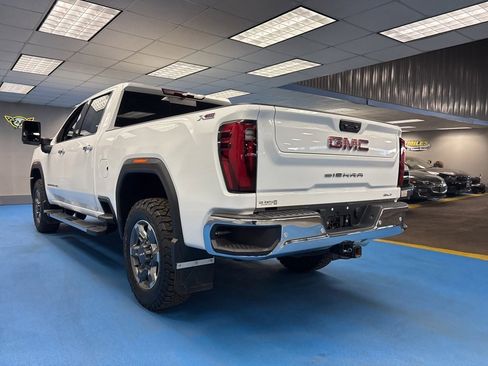 Certified 2025 GMC Sierra 2500 SLT w/ SLT Premium Package image 12