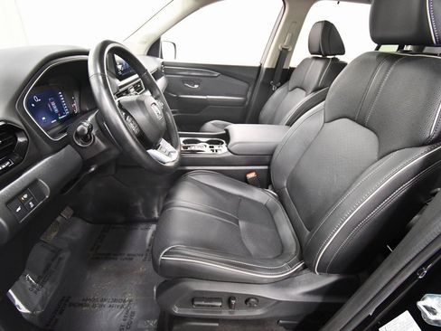 Certified 2024 Honda Pilot Black Edition image 14