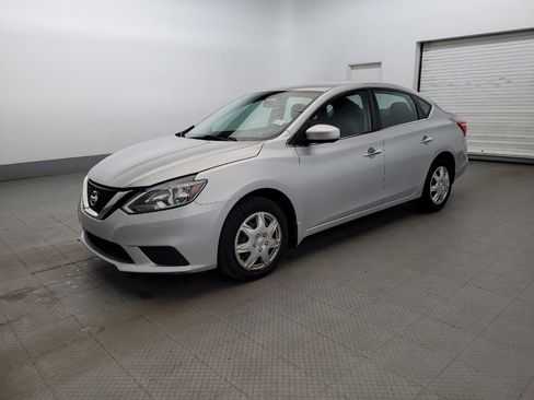 Used 2019 Nissan Sentra S FWD image 2