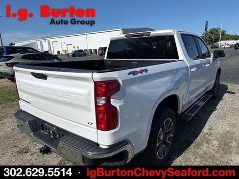 Used 2023 Chevrolet Silverado 1500 LT AWD/4WD image 7