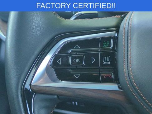 Certified 2025 Jeep Grand Cherokee Summit w/ Obsidian Package AWD/4WD image 20