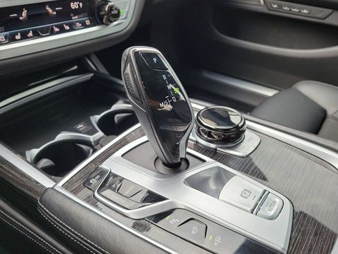 Used 2020 BMW 750i xDrive w/ Executive Package AWD/4WD image 24