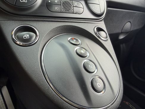 Used 2018 FIAT 500 e image 32