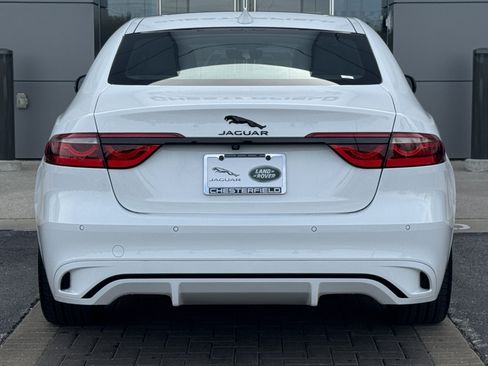 Used 2024 Jaguar XF R-Dynamic SE AWD/4WD image 7