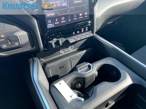 Used 2025 RAM 2500 Big Horn image 24