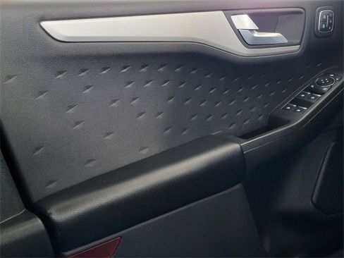 Certified 2020 Ford Escape SEL image 37