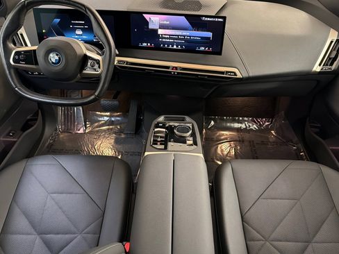 Certified 2024 BMW iX xDrive50 w/ Premium Package AWD/4WD image 15