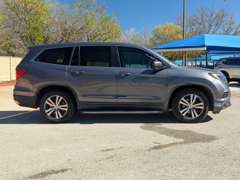 Used 2016 Honda Pilot EX-L image 2