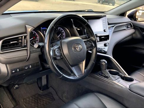Used 2022 Toyota Camry SE image 16