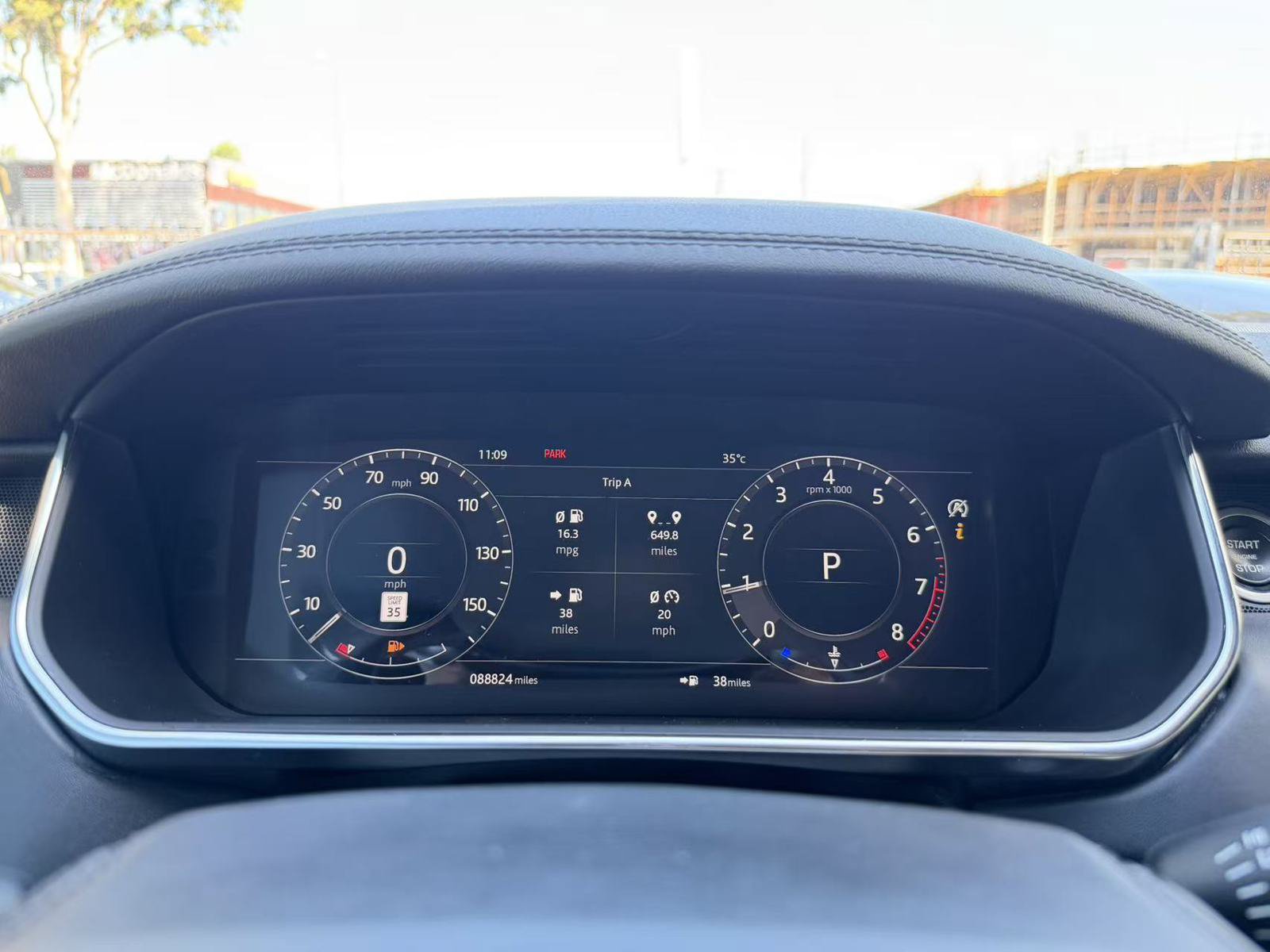 Used 2019 Land Rover Range Rover HSE AWD/4WD image 14