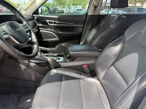 Used 2024 Kia Telluride LX FWD image 19
