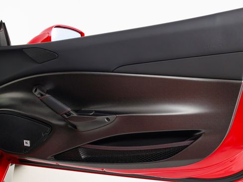 Used 2019 Ferrari 488 Pista image 39