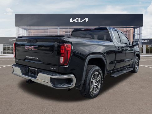 Used 2021 GMC Sierra 1500 SLE image 4