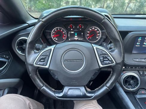 Used 2018 Chevrolet Camaro LT image 17