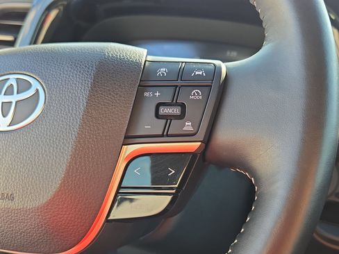 Used 2025 Toyota Crown Nightshade image 18