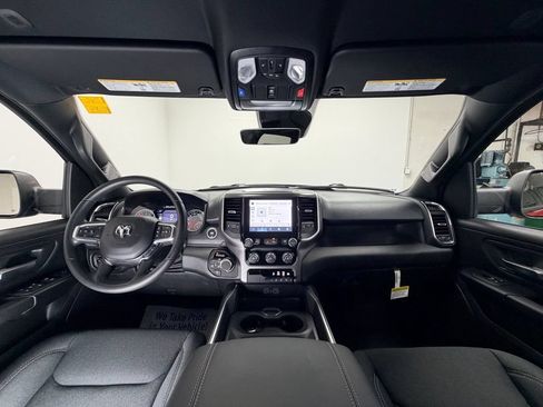 New 2026 RAM 1500 Express AWD/4WD image 10