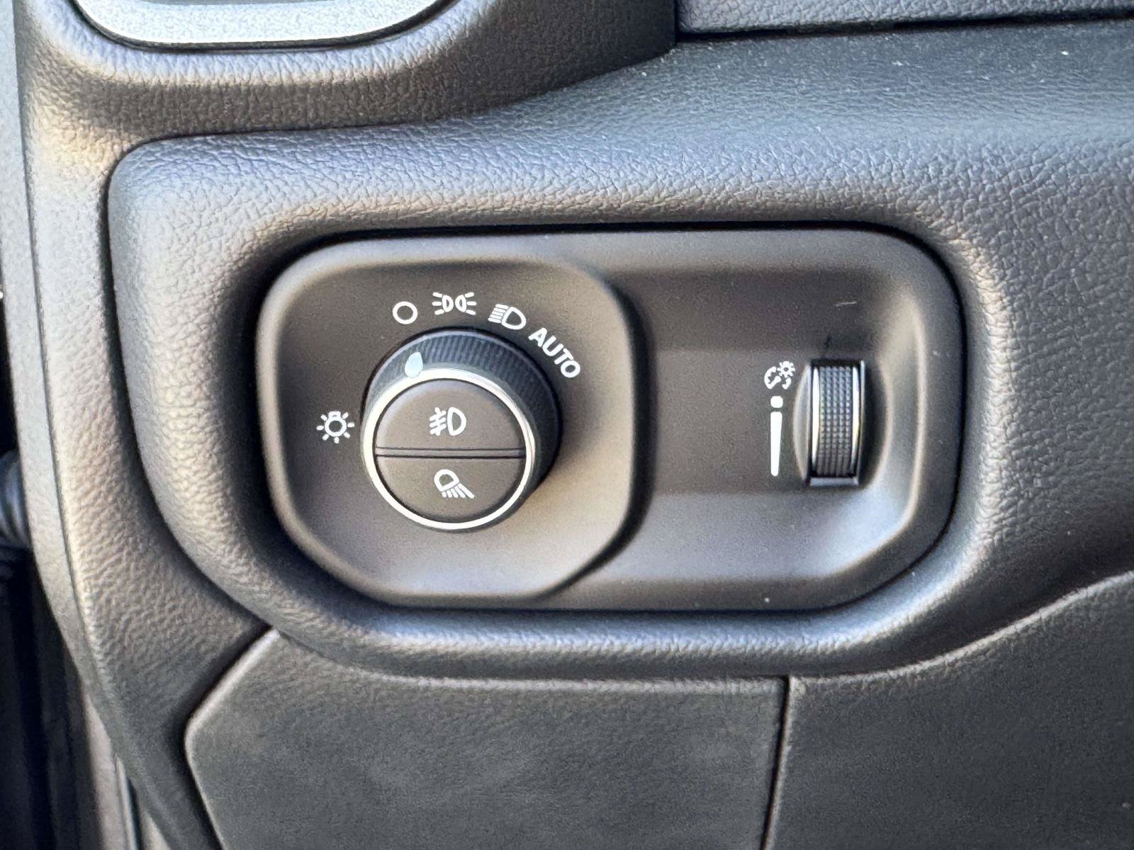 Used 2025 RAM 2500 Tradesman AWD/4WD image 20