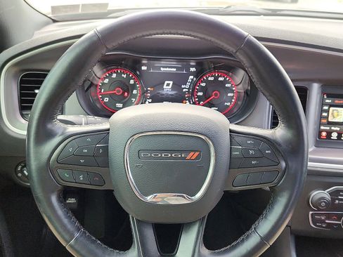 Used 2022 Dodge Charger SXT w/ Blacktop Package image 16