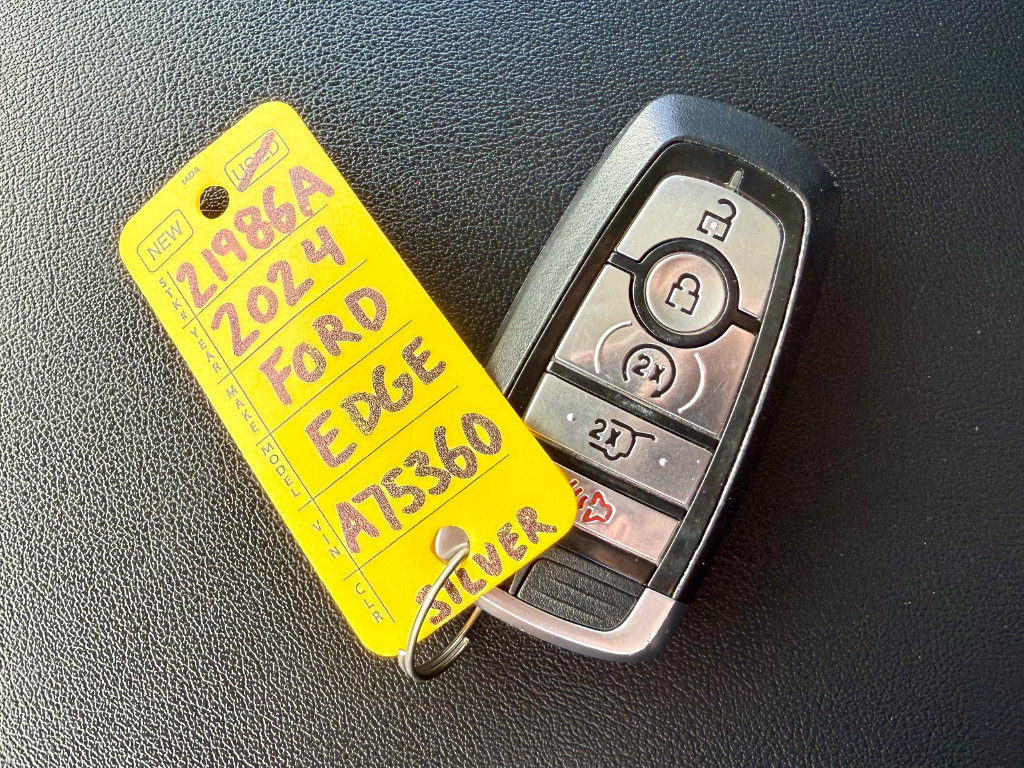 Certified 2024 Ford Edge Titanium AWD/4WD image 40