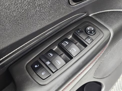 Used 2024 Dodge Durango GT image 17