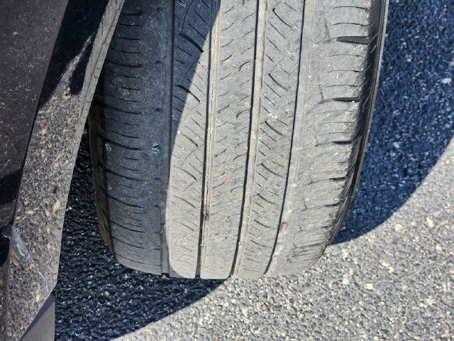 Used 2024 Ford Edge SEL AWD/4WD image 10