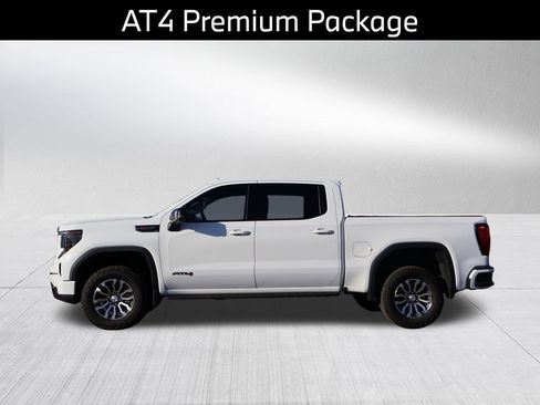 Used 2023 GMC Sierra 1500 AT4 w/ AT4 Premium Package AWD/4WD image 5