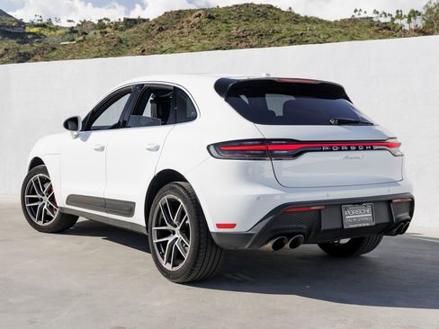 Used 2022 Porsche Macan S image 3