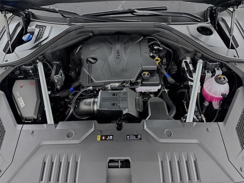 New 2026 Genesis GV70 2.5T Advanced AWD/4WD image 32