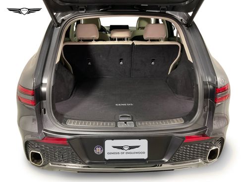 Used 2023 Genesis GV70 2.5T w/ Select Package image 6