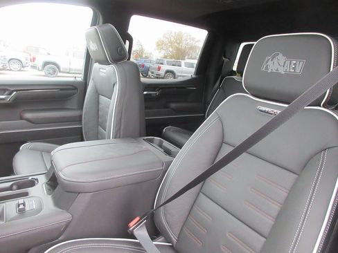 New 2026 GMC Sierra 1500 AT4X w/ AT4X AEV Edition image 14