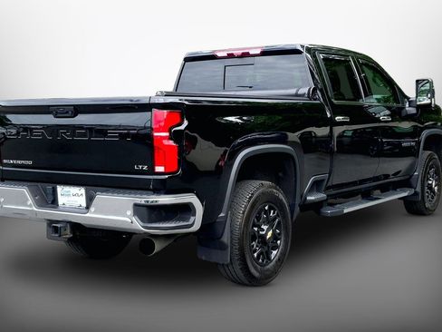 Used 2024 Chevrolet Silverado 2500 LTZ w/ LTZ Plus Package AWD/4WD image 14