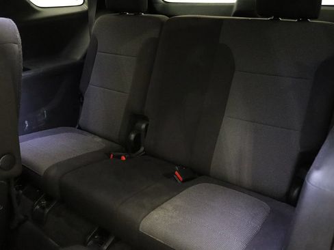 Used 2023 Chevrolet Traverse LT AWD/4WD image 9
