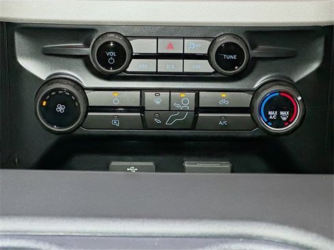 New 2026 Ford F250 XL w/ XL Chrome Package image 10