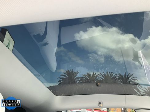 Used 2021 Tesla Model Y Long Range image 56