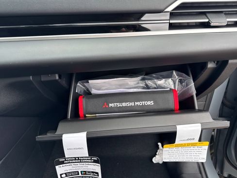 New 2026 Mitsubishi Outlander AWD image 21