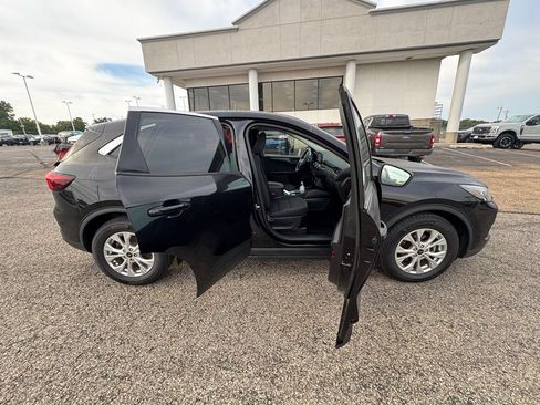 Used 2024 Ford Escape Active w/ Cold Weather Package FWD image 8