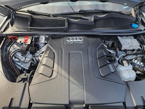 Used 2018 Audi Q7 3.0T Premium Plus w/ Premium Plus Package image 22
