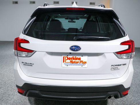 Used 2023 Subaru Forester Premium AWD/4WD image 8