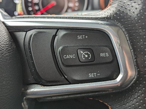 Used 2022 Jeep Gladiator Mojave w/ LED Lighting Group image 17