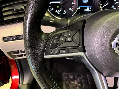 Used 2022 Nissan Rogue Sport SL image 11