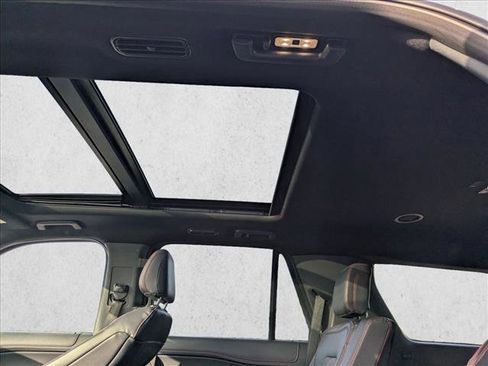 Used 2022 Ford Expedition Limited image 20