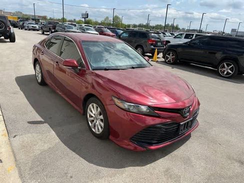 Used 2020 Toyota Camry LE w/ Cold Weather Package image 23