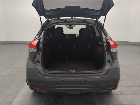 Used 2020 Nissan Kicks S image 29